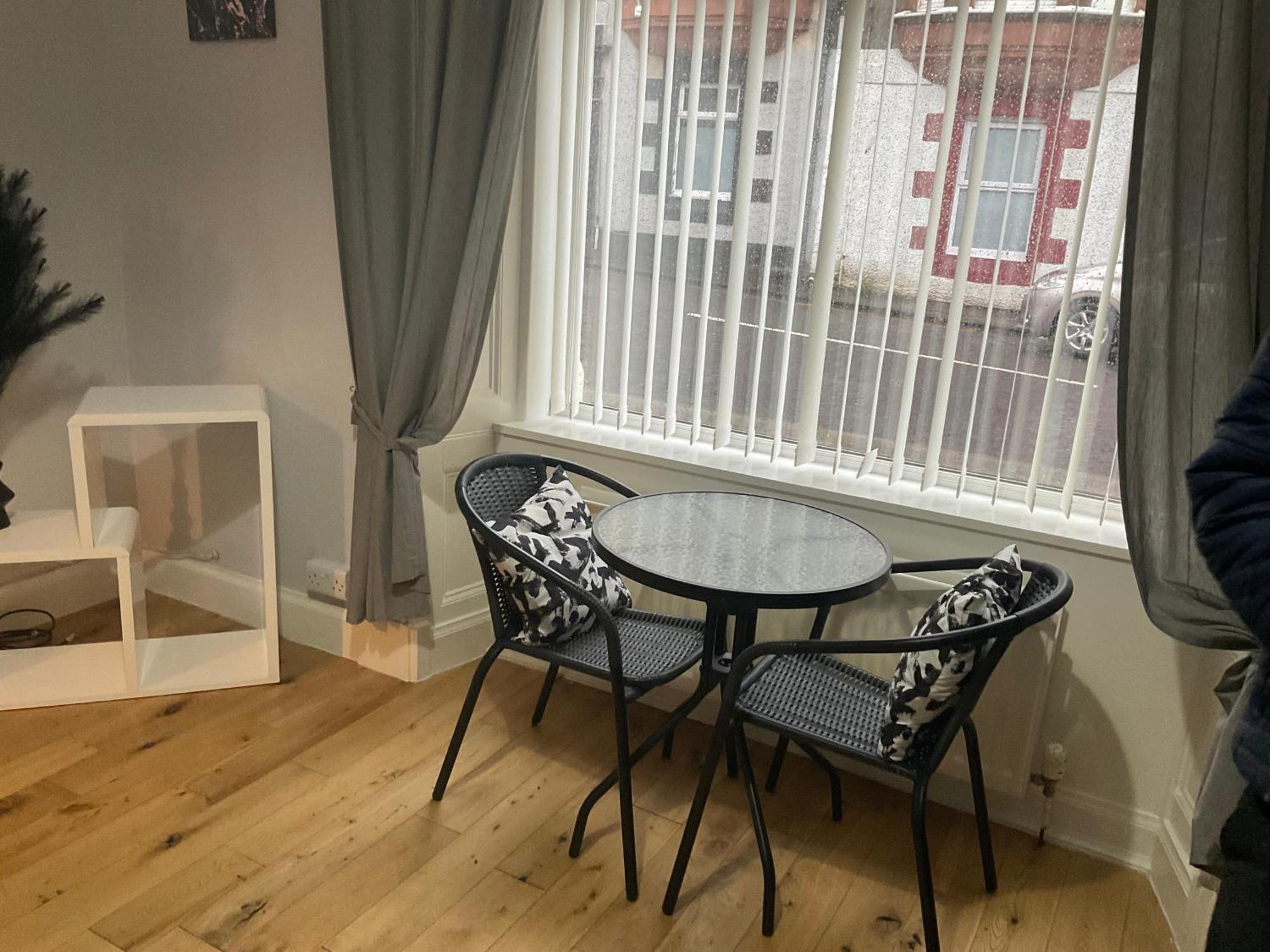 Appartamento 105 Nelson Str Ground Right Largs Esterno foto